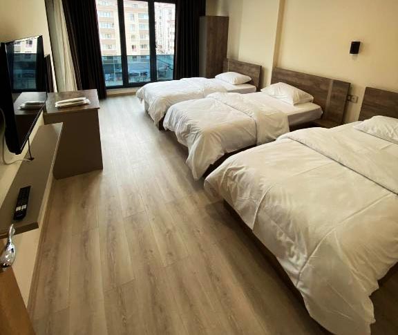 Rena Grand Hotel Aile Odası